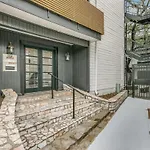 2Bd2Bath Med District Remodel B