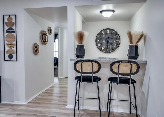 2Bd2Bath Med District Remodel B