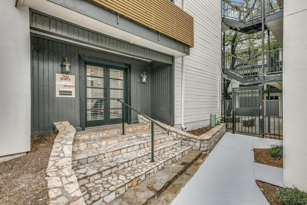 2bd2bath Med District Remodel B Apartment Dallas