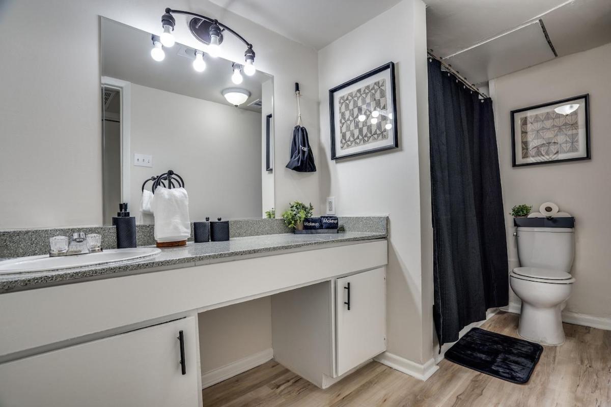 2bd2bath Med District Remodel B Apartment