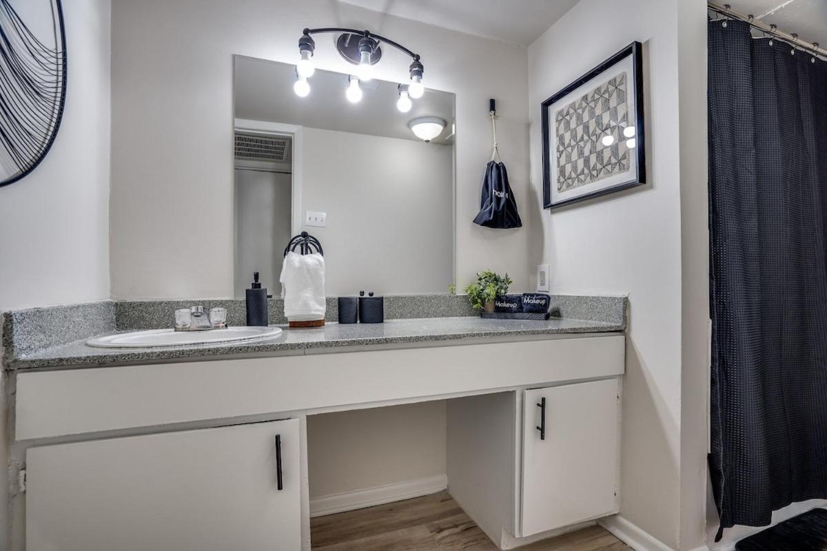 2bd2bath Med District Remodel B Apartment